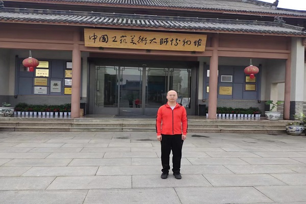 邱晨 硕士